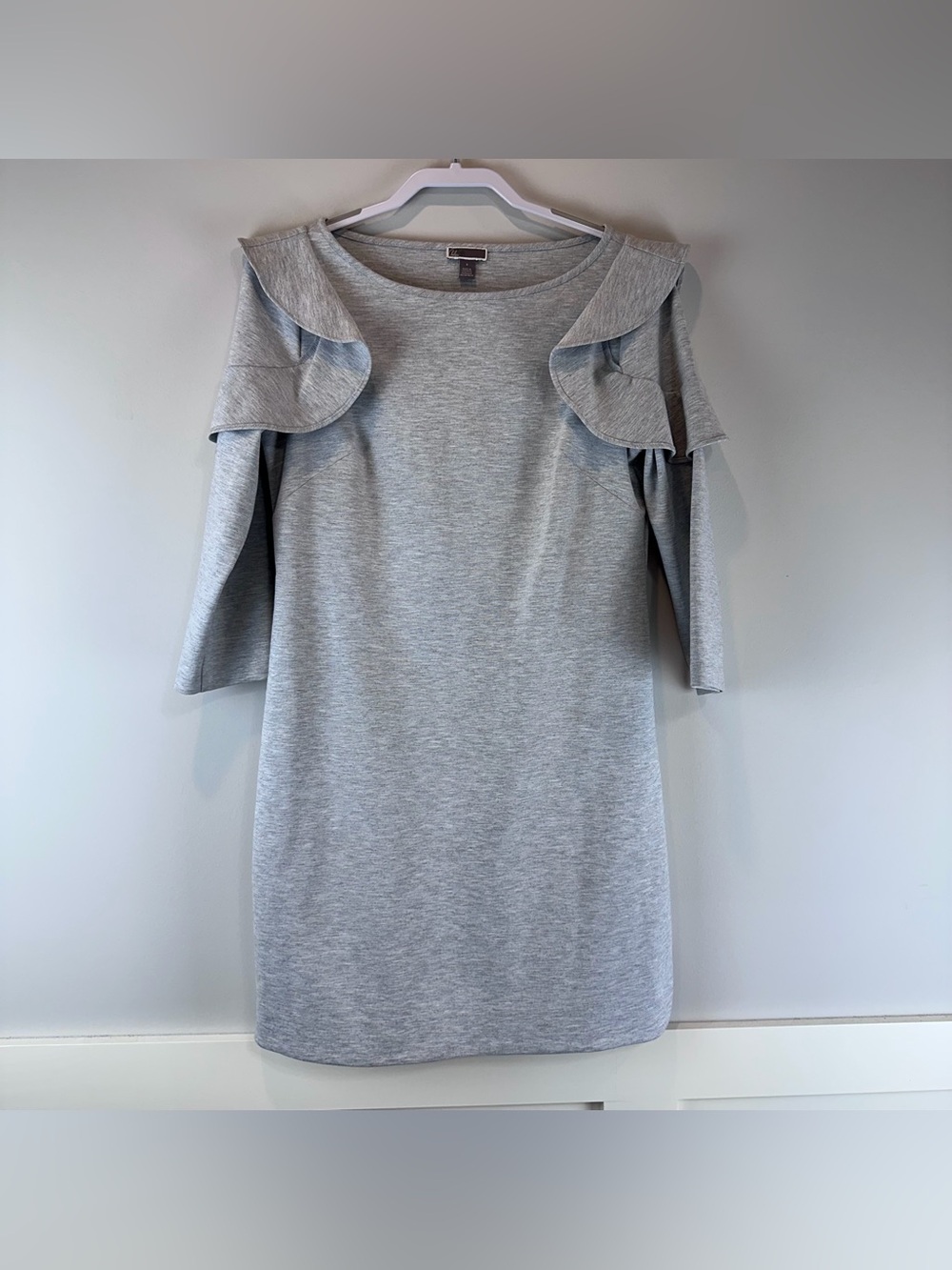 Chelsea28 Gray Ruffle 3/4 Sleeves Shift Party Event Feminine Mini Dress Size 8